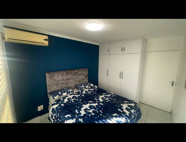 2 BEDROOM TOWNHOUSE FOR SALE IN ESSENWOOD